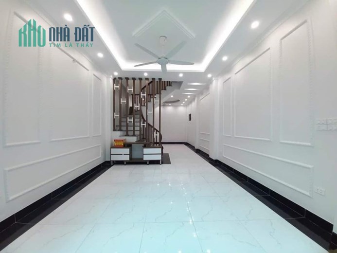 Bán nhà phố Cự Lộc - 58m2/4T/MT 5m - 5,15 tỷ - ô tô gần, sát chợ, ở sướng