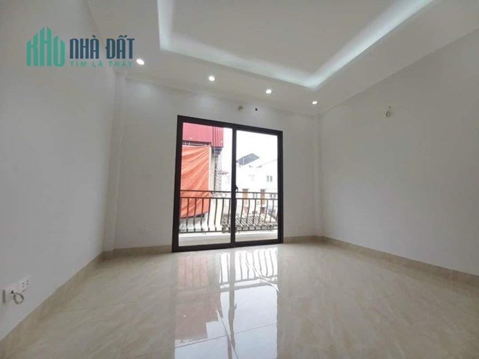 Bán nhà phố Cự Lộc - 58m2/4T/MT 5m - 5,15 tỷ - ô tô gần, sát chợ, ở sướng