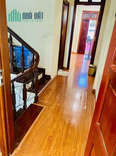 NHÀ NGHĨA ĐÔ- CẦU GIÂÝ GẦN NGÃ TƯ HOÀNG QUỐC VIỆT- NGUYỄN PHONG SẮC - NGÕ Ô TÔ TRÁNH - KHU DÂN TRÍ