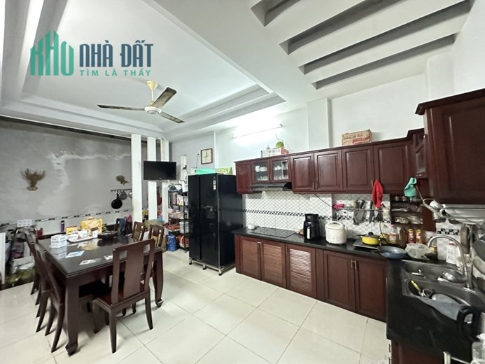 Nhà Lô Góc Mặt Tiền Tân Sơn Nhì Quận Tân Phú, Lô Góc, 4x16x 5 Tầng, Chỉ 8.8 Tỷ