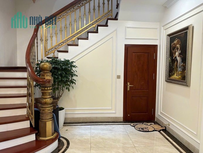 BÁN BIỆT THỰ MẶT PHỐ TRẦN HƯNG ĐẠO - HOÀN KIẾM: DIỆN TÍCH 750M2 - MẶT TIỀN 21M - GIÁ BÁN NHANH