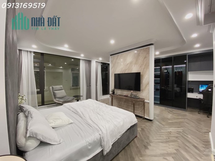 BÁN NHÀ KHƯƠNG TRUNG, 40m2x 4T, MT5m, Ô TÔ ĐỖ CỔNG, LÔ GÓC, KINH DOANH, CHỈ NHỈNH 3 TỶ