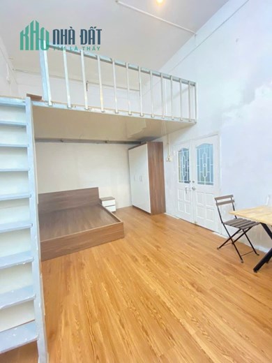 Phòng tại 26B Sơn Tây Ba Đình HN - nhà mặt phố oto đỗ cửa vị trí sầm uất