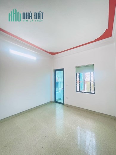 HIẾM! Cách phố 20m, ngõ ba gác, bán nhà Phạm Ngọc Thạch