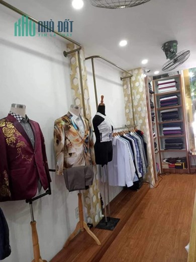 Nhà 3 tầng mặt tiền Hồng Bàng. Phường Phước Tiến, Nha Trang