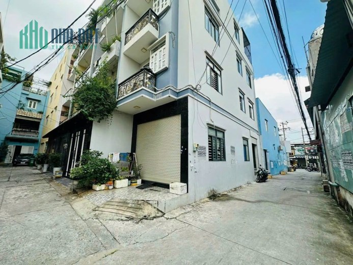 Ô tô vào nhà, 4 tầng, ở ngay khu cực ít nhà bán, dân trí cao chỉ 4.6 tỷ TL