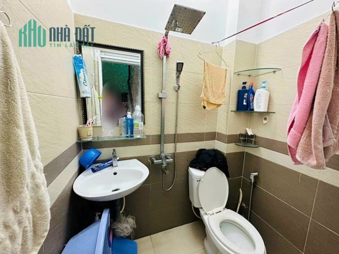 Ô tô vào nhà, 4 tầng, ở ngay khu cực ít nhà bán, dân trí cao chỉ 4.6 tỷ TL
