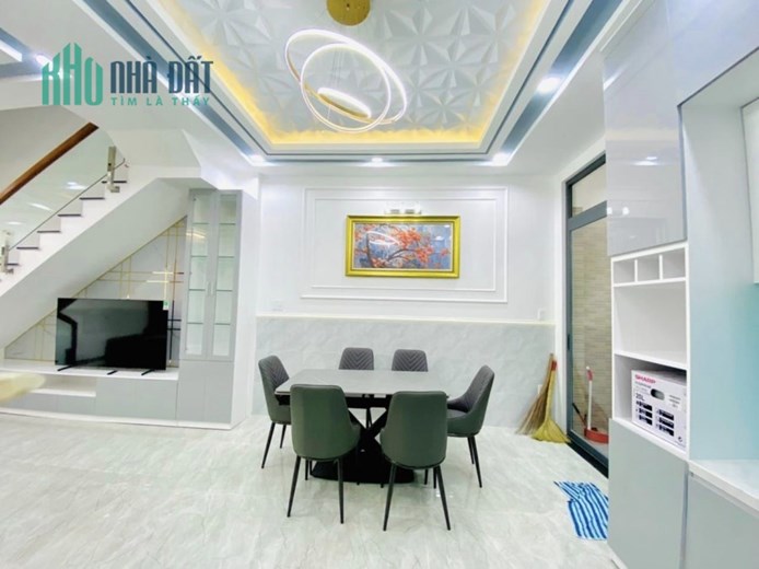 Cách mặt tiền đường Huỳnh tấn phát 70m - 4 tầng- 2 mặt tiền đường 6m – TT Nhà Bè