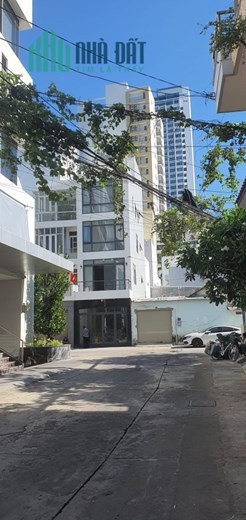 Bán lô 2 mặt tiền Dương Hiến Quyền,Nha Trang. Ví trị gần biển. Phù hợp kinh doanh khách sạn