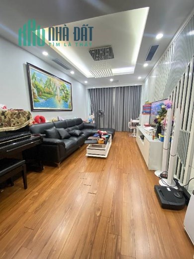 BÁN NHÀ CẦU GIẤY-Ô TÔ ĐỖ CỬA-GẦN PHỐ-NHÀ ĐẸP-AN SINH TỐT- PHÂN LÔ-60M-5T-5PN