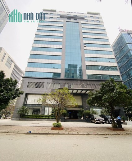 Gấp! Cho thuê văn phòng 178m2 full nội thất tòa Hoàng Linh, Duy Tân, Cầu Giấy