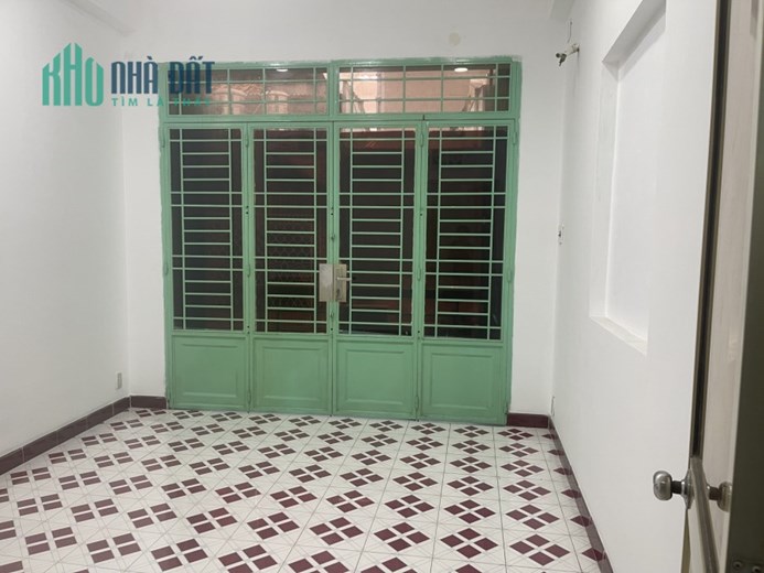 QUẬN 5, HẺM XE HƠI TRÁNH, 5 TẦNG Ở NGAY chỉ CHÍN TỶ RƯỠI