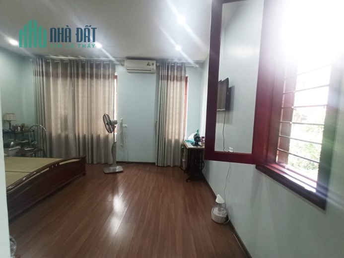 Nhà Vip Ngọc Thụy Long Biên-5 tầng-70m2-Mt5m-Gara ôtô 7 chỗ-Thang Máy-Giá 9 tỷ