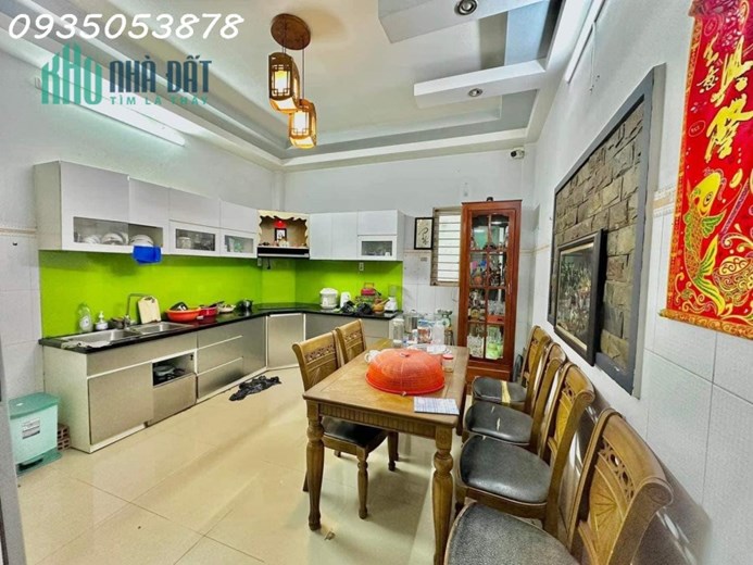 Bán nhà khu vip Vườn Lài, Tân Thành, Tân Phú, 4 tầng thang máy, đường 10m có vỉa hè