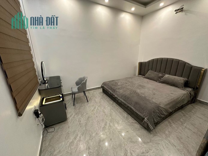 Bán nhà ngõ 250 Thiên Lôi, 41m 3.5 tầng, ngõ ô,tô GIÁ  tỉ  xây độc lập