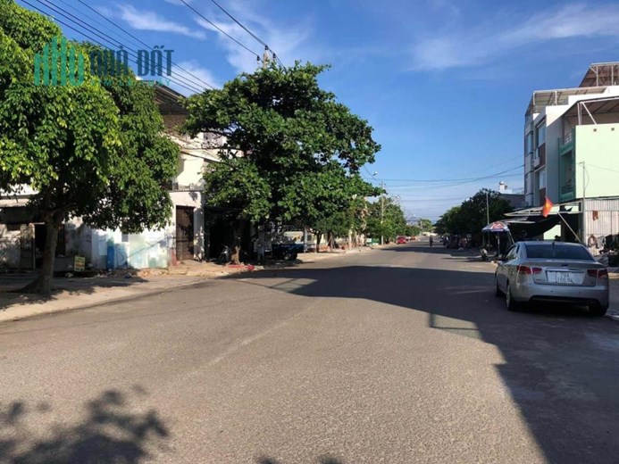 Bán đất diện tích 135m2, mặt tiền đường Trần Khát Chân, KDC Đường Đệ, p.Vĩnh Hoà, TP.Nha Trang