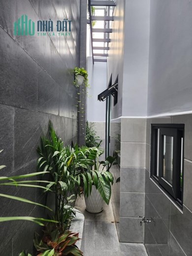 NHÀ THẠNH XUÂN, Q12 - ĐƯỜNG 8M - 88M2 - 3PN - GIÁ 4,8 TỶ.