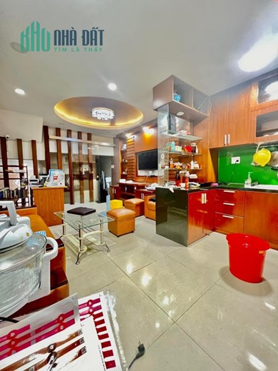 Bán nhà Mặt tiền Cộng Hoà - ngay Lottemart - K300, DT: 4x20m, 5T + Thang máy, 22.9 tỷ.