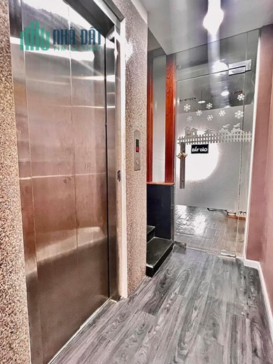 Bán nhà Mặt tiền Cộng Hoà - ngay Lottemart - K300, DT: 4x20m, 5T + Thang máy, 22.9 tỷ.
