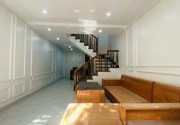 Bán nhà ngõ 173 Hàng Kênh, 40m 3 tầng độc lập GIÁ chỉ 2.35 tỉ