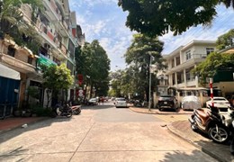105MX4T NGUYỄN CƠ THẠCH KINH DOANH CĂN GÓC 3 Ô TÔ TRÁNH