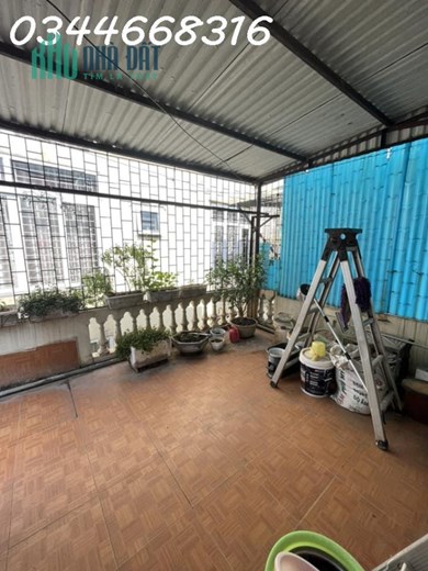 Bán nhà 3 tầng phố Long Biên, 30m2 xây 3 tầng, giá 3.1 tỷ