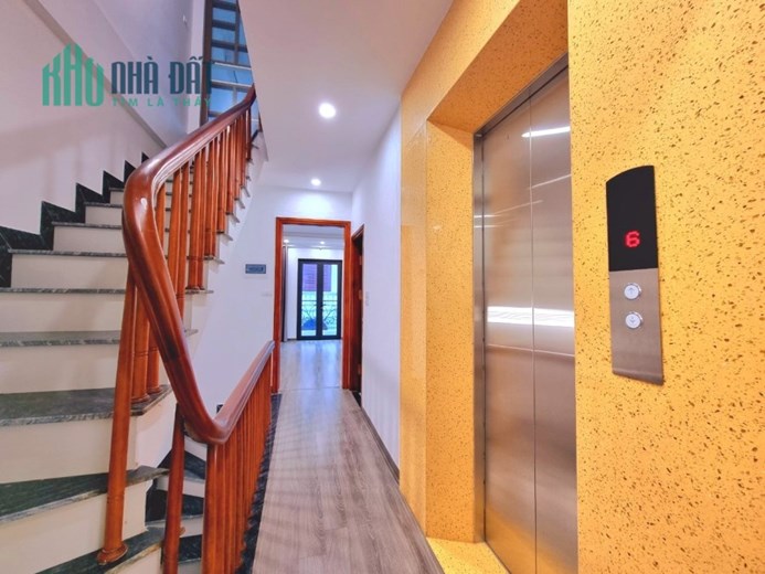 Bán nhà Phố Trần Cung, Dt 60m, nhà 6 tầng giá trên 10 tỷ.