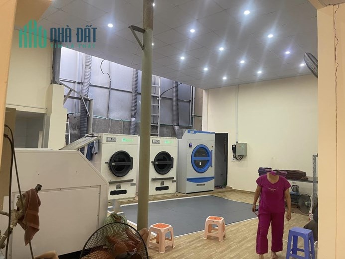Thái Thịnh 250m2, mặt tiền 10m, ngõ thẳng tắp, 3 gác đỗ cửa, cách 1 nhà ra phố, bán 29.9 tỷ.