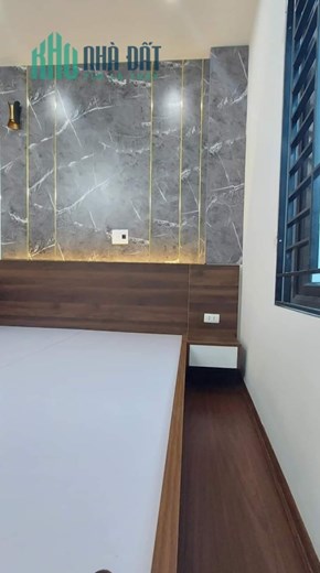 Bán căn nhà 81m2 6 phòng phố Ngọc Thụy, Long Biên Thang máy XỊN Gara Ô tô 7 chỗ 8.3 Tỷ