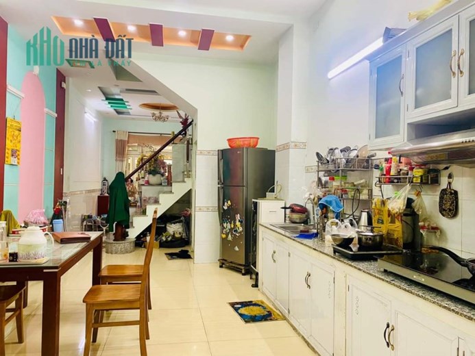 Chủ Kẹt tiền bán nhanh nhà Mặt tiền Liên khu ngay Hương Lộ 2 84m2 2 tầng.