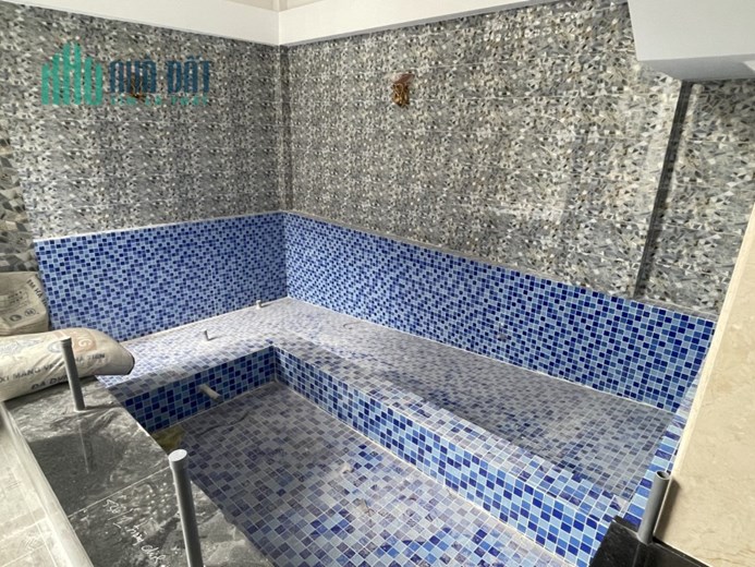 Bán biệt thự Nguyễn Thượng Hiền, DT: 7,2x12m. Chủ tặng nội thất, thang máy 450kg