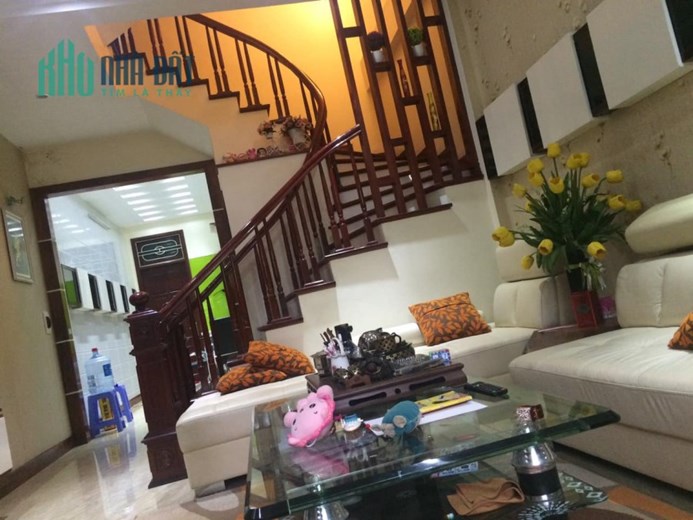 BÁN GẤP NHÀ TRẦN QUÝ KIÊN, DÂN XÂY, VIEW THOÁNG VĨNH VIỄN, GẦN ÔTÔ, 42M CHỈ HƠN 5 TỶ