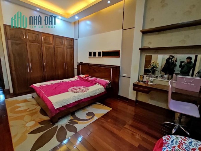 BÁN GẤP NHÀ TRẦN QUÝ KIÊN, DÂN XÂY, VIEW THOÁNG VĨNH VIỄN, GẦN ÔTÔ, 42M CHỈ HƠN 5 TỶ