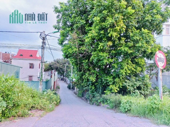 BÁN 65M ĐẤTĐẠI CÁT LÔ GÓC CÓ NHÀ 2 TẦNG ĐANG CHO THUÊ MT 5M GIÁ HƠN 2 TỶ