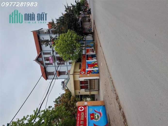 CHỈ 6. 3 TỶ có ngay nhà 3 tầng trục làng DI TRẠCH, KD,XE TẢI