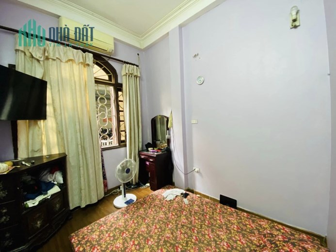 40m 5 Tầng Mặt Tiền 4m Nhỉnh 4 Tỷ Phố Nguyễn Thị Định. Chủ Xây Tâm Huyết Khung Cột Chắc Chắn. View