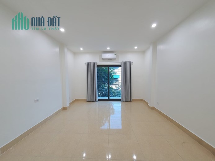 35m 5 Tầng Mặt Tiền 4m Nhỉnh 6 Tỷ Mặt Phố Trần Tử Bình Cầu Giấy. Vỉa Hè Đá Bóng Kinh Doanh Bất
