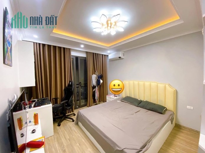 BÁN NHÀ ĐẸP 5 TẦNG PHỐ KHƯƠNG TRUNG SỔ ĐỎ 50M2 DIỆN TÍCH XÂY DỰNG 34M2 GỒM 3 NGỦ MT:3.7M ÔTÔ ĐỖ