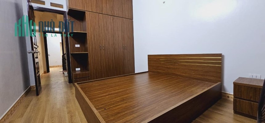 Nhà đẹp phố Bùi Xương Trạch Quận Thanh Xuân 40m2 5 tầng gần ô tô 4,2 tỷ