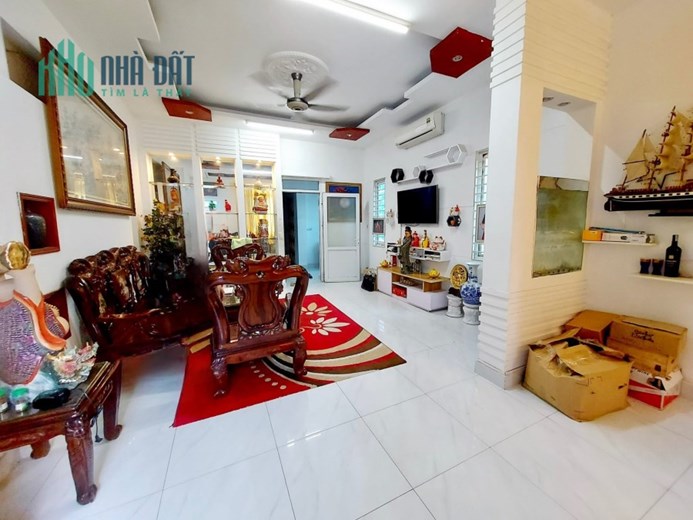 bán nhà MP ĐỘI NHÂN –vỉa hè –lô góc - KINH DOANH-thang máy – 65 M 4 TẦNG 15.4TỶ