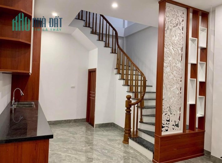 Rất Hiếm. Gần chuyên Nguyễn Huệ Hà Đông, giá rẻ nhất khu vực, 45m2, 4 tầng, giá 3,9 tỷ.