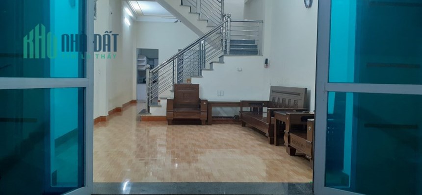 Chính Chủ cần bán nhanh  căn Nhà 3 tầng Thuộc Nhà số 76 - Đường Nguyễn Thị Minh Khai - Phường Quyết