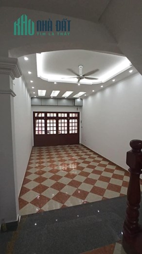 BÁN NHÀ PHẠM VĂN ĐỒNG – OTÔ TRÁNH–-KINH DOANH  ĐA NGHÀNH  –80M 3 TẦNG 7.9 TỶ