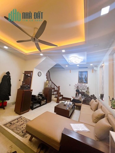 Trung Tâm Mỹ Đình 37m2, dân xây Lô góc 5T thoáng sáng rực rỡ, ngõ thông KD 4.23 tỷ