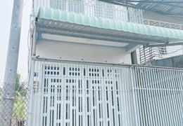 Chính Chủ Cần Bán Nhà Nguyên Căn Vị Trí Mặt Tiền Đẹp.