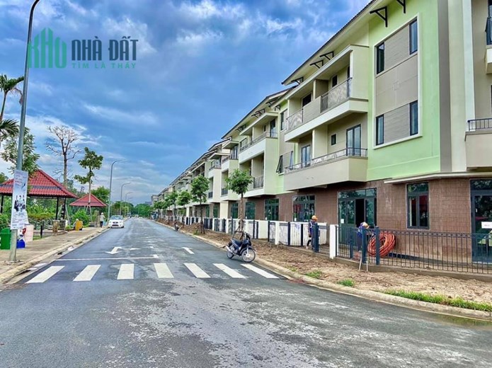 Shophouse trục thông, áp góc, sát sông sen tại Vsip Bắc Ninh chỉ 5 tỷ