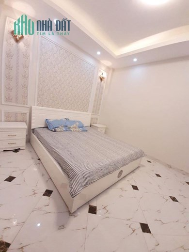 Bán Nhà Đình Thôn - Lô góc đẹp lung linh 38m2X 5Tầng - Ô Tô tránh 20m, giá 4.25 Tỷ