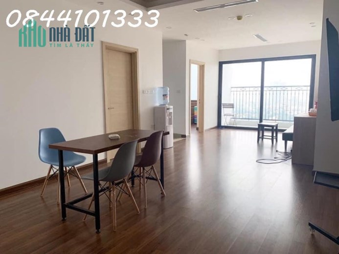 Chính chủ cần bán Căn hộ 84m2 view Kim Mã, Hồ Tây tại toà nhà cao cấp Golden Armor - B6 Giảng Võ.