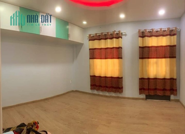 BÁN NHÀ THÍCH QUẢNG ĐỨC -NGANG 4.4M-CÁCH HẺM XE HƠI 1 CĂN-41M2 = 3.8 TỶ.