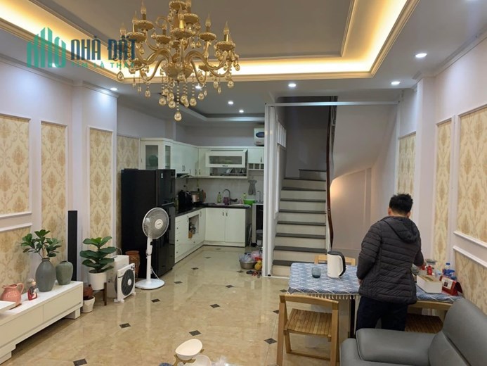 Bán nhà 5 tầng VIP giá rẻ nhà ô tô tránh KĐT Mỗ La - Hà Đông